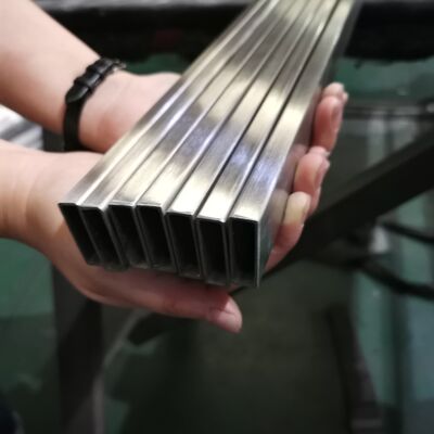 Hoogwarmtebestendige austenitische staallegering voor glas van 12 mm en 24 mm dik