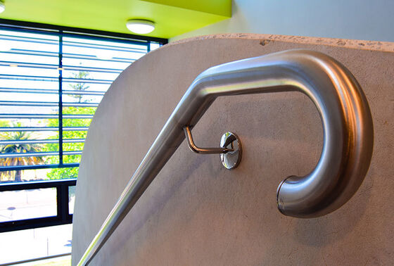 Gemakkelijk te installeren SS 201 304 316 Spiegel Satine Inox Trap Accessoires 63.5mm 2 1/2 Inch OD Roestvrij staal handrail Elbow