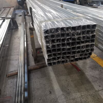 10×10 mm tot 200×200 mm Roestvrijstalen Vierkante en Rechthoekige Buizen met 1,5-5,0 mm Wanddikte voor Constructie & Balustrades