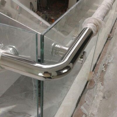 Gemakkelijk te installeren SS 201 304 316 Spiegel Satine Inox Trap Accessoires 63.5mm 2 1/2 Inch OD Roestvrij staal handrail Elbow