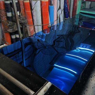 4ftx8ft 1220mmx2440mm SS201 Blauwe Kleur 8K Spiegel Roestvrij Staal Plaat 0.4mm-3.0mm Dikte